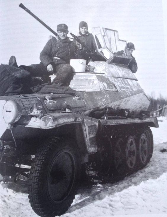 Бронетранспортёр Sd.Kfz.250/9 из разведбата дивизии СС 
